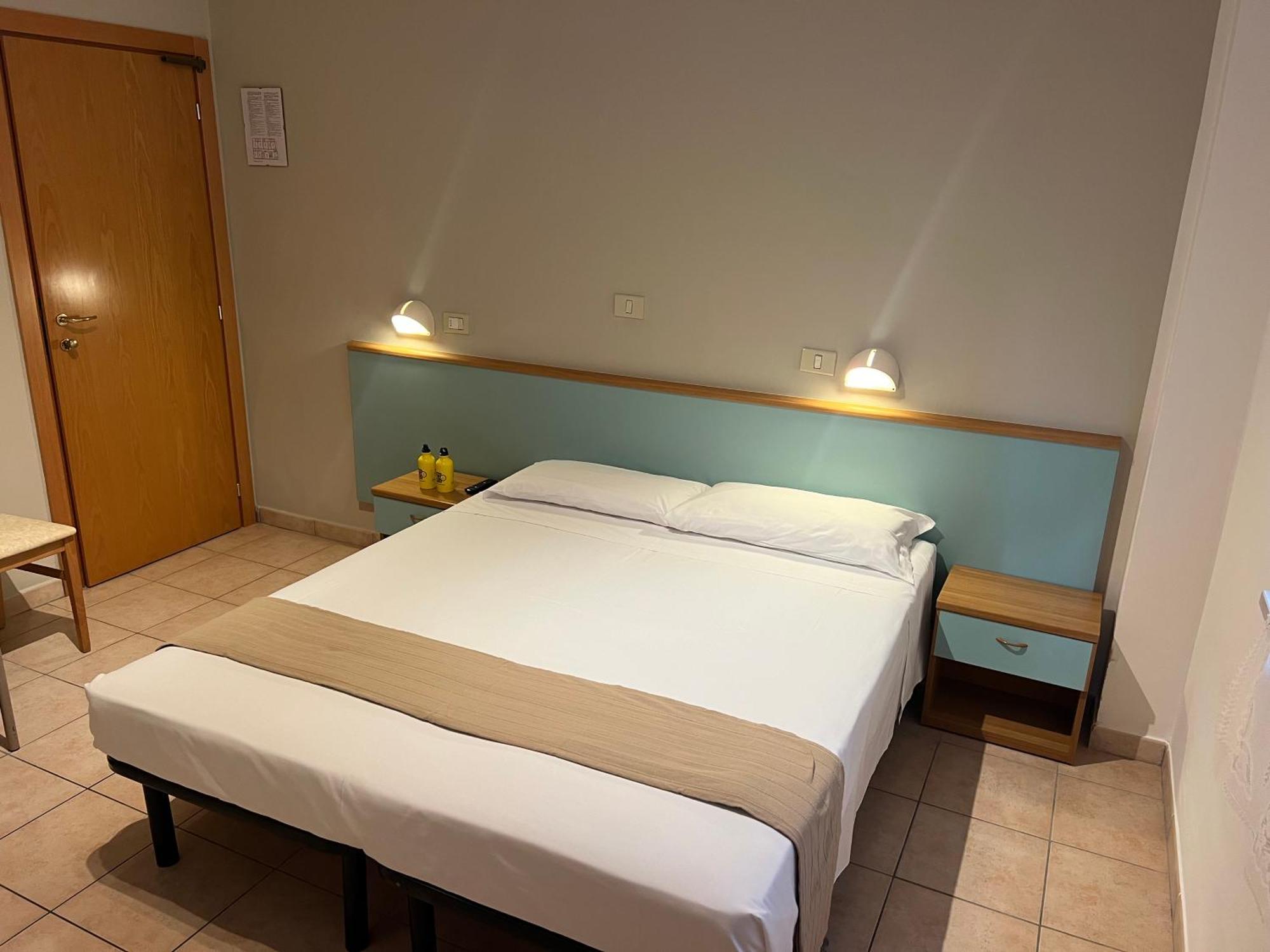 Lotus Hotel All Inclusive & Spiaggia ริมินี ภายนอก รูปภาพ